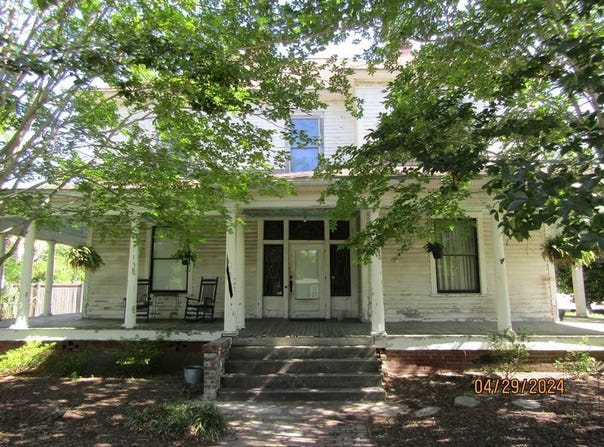 354 NW Bennett St, Pelham, GA 31779