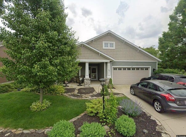 57 Prairie Parkway, Valparaiso, IN 46385