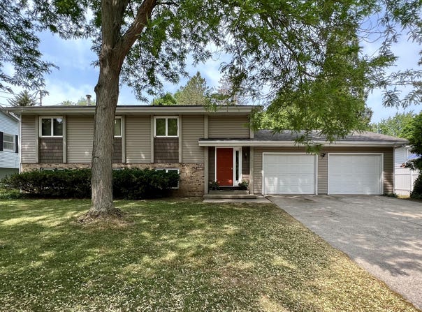 715-717 N Bradley Road, Mount Pleasant, MI 48858