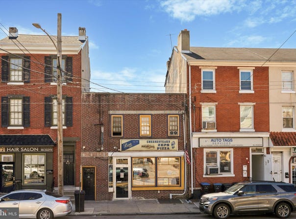 414 E MAIN STREET, NORRISTOWN, PA 19401