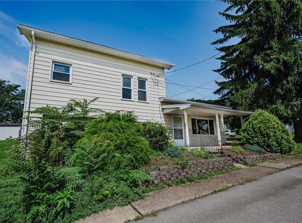 1162 Water St, Indiana Boro, PA 15701