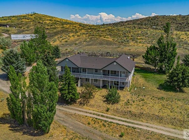 984 E Butte Road, Menan, ID 83434