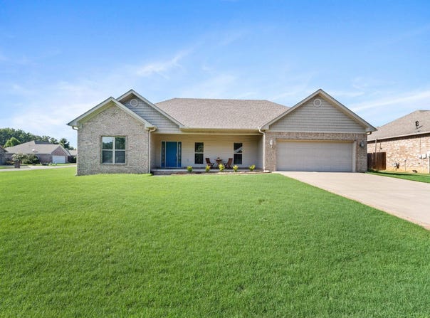 22 Joshua Circle, Conway, AR 72032