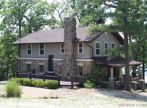 194 Jasmine Drive, Sunrise Beach, MO 65079