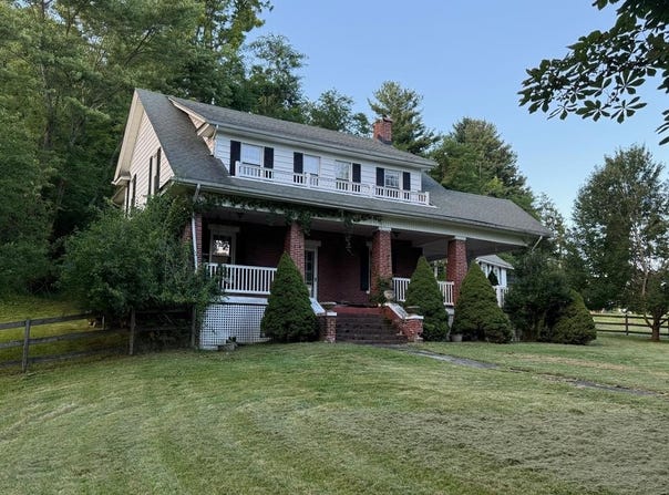 131 Jeffersonville Street, Tazewell, VA 24651