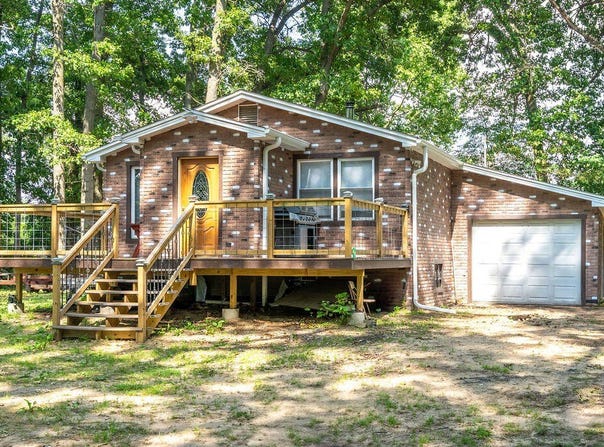 49515 Co Rd 388, Grand Junction, MI 49056