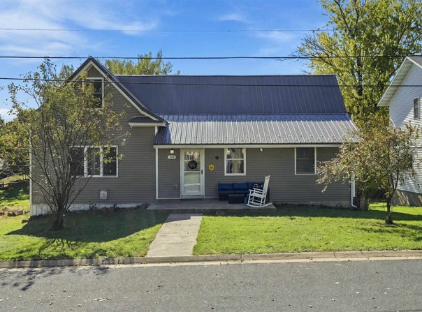 419 Wisconsin Street, WI 53553