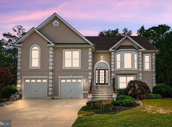 302 FOREST Avenue, COLONIAL BEACH, VA 22443