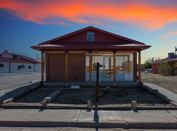 851 W CASTILLO Avenue, Belen, NM 87002