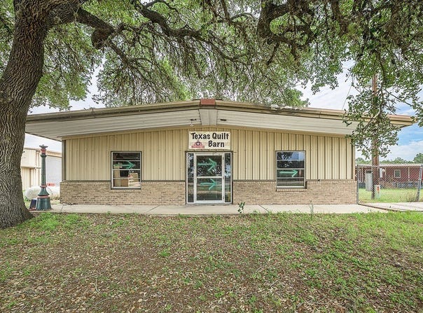 5524 N U.S. HWY 77, La Grange, TX 78945
