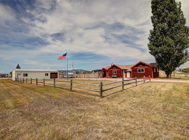 904 4th Street E, Polson, MT 59860