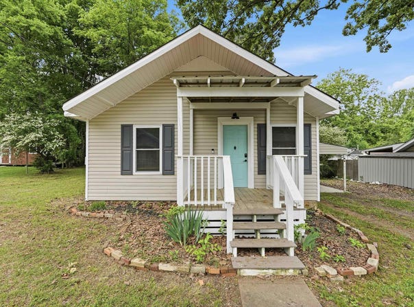 305 W Elm Street, Morrilton, AR 72110