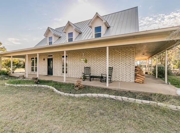 150 Burton Hill Drive, Weatherford, TX 76087