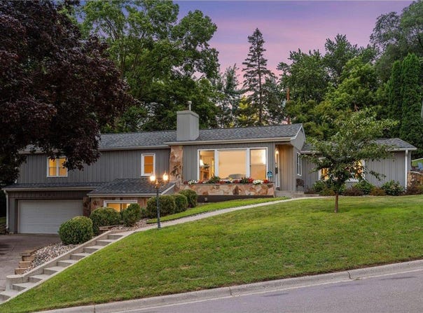 3302 Manor Drive, Golden Valley, MN 55422