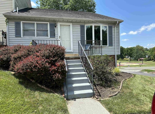 6156 Schoolfield Avenue, Radford, VA 24141