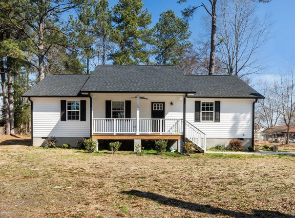 120 W College Street, Oxford, NC 27565