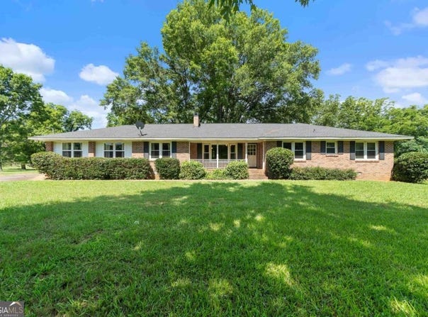 342 Dennis Station, Eatonton, GA 31024