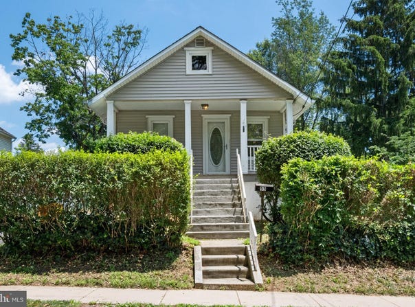 55 S CLINTON AVENUE, MAPLE SHADE, NJ 08052