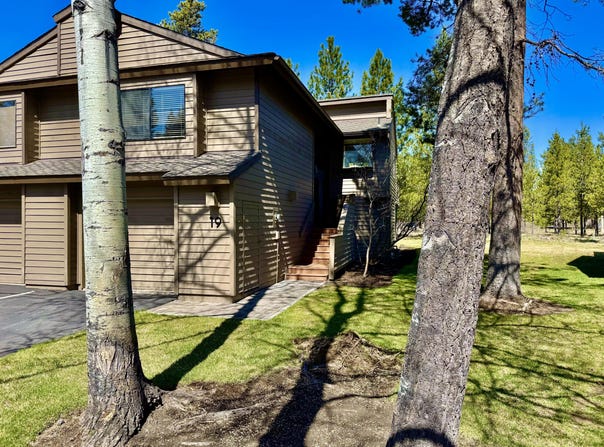 17772 W Core Road, Sunriver, OR 97707