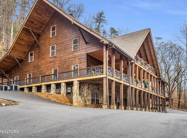 173 Rafter Rd, Tellico Plains, TN 37385