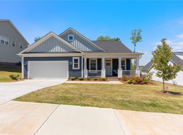210 Maverick Trail, Central, SC 29630