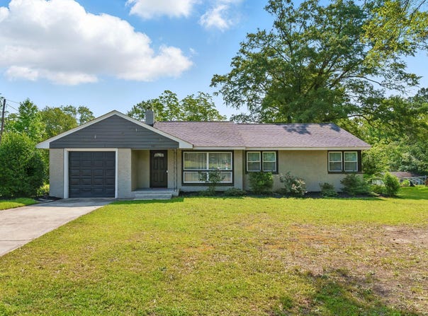 492 N Dunn Street, Angier, NC 27501