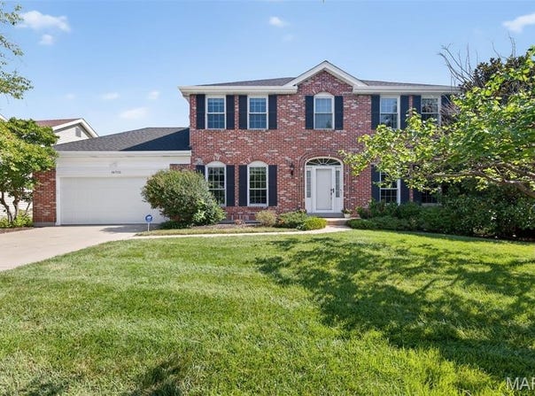 16715 Chesterfield Manor Drive, Chesterfield, MO 63005