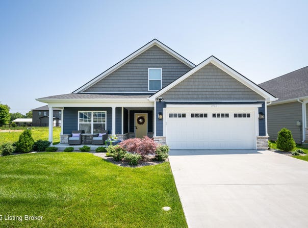 2760 Abby Woods Dr, Jeffersonville, IN 47130