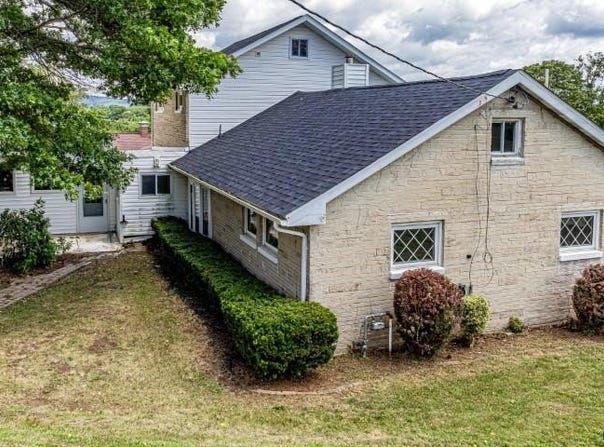 260 Sherwood Drive, Johnstown, PA 15905