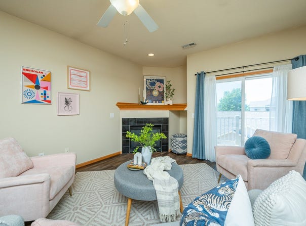 8601 Westown Parkway unit: 18211, West Des Moines, IA 50266