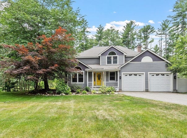 4 Linwood Lane, Dunstable, MA 01827