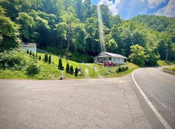 3482 Ky 610, Virgie, KY 41572