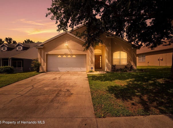 8814 Southern Charm Circle, Brooksville, FL 34613