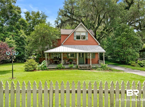 1403 Captain O'Neal Drive, Daphne, AL 36526