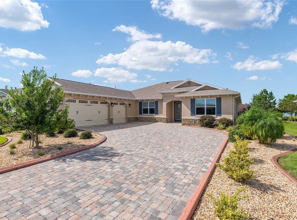 8445 SW 93RD CIRCLE, OCALA, FL 34481