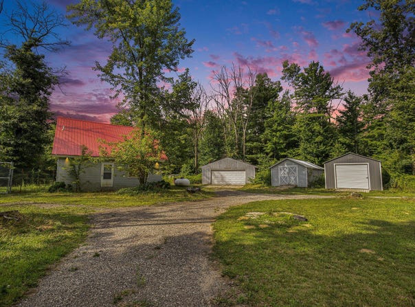 21799 1 Mile Road, Morley, MI 49336