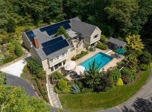 139 Prince Avenue, Marstons Mills, MA 02648