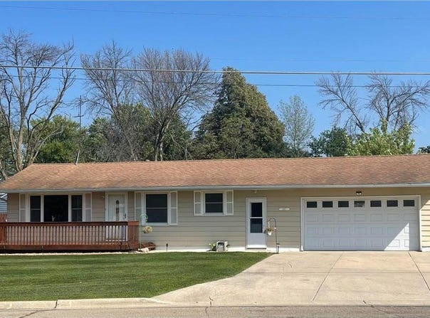 1805 10th Place NE, Austin, MN 55912