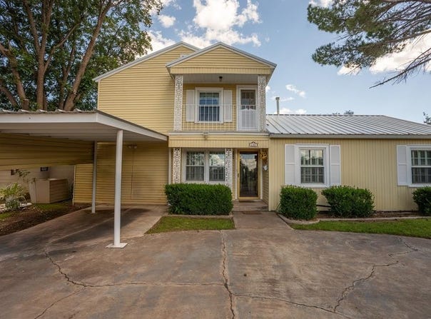 608 E Sul Ross, Alpine, TX 79830