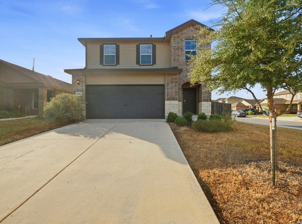 15603 GARAM TRL, Von Ormy, TX 78073
