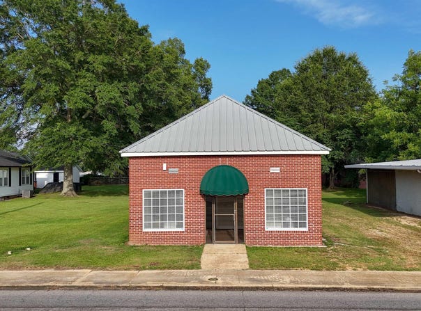281 Military Street S, Hamilton, AL 35570