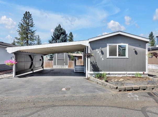 14715 N Surrey Ln, Mead, WA 99021