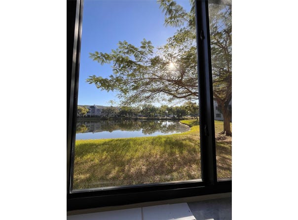 8020 Hampton Boulevard, North Lauderdale, FL 33068