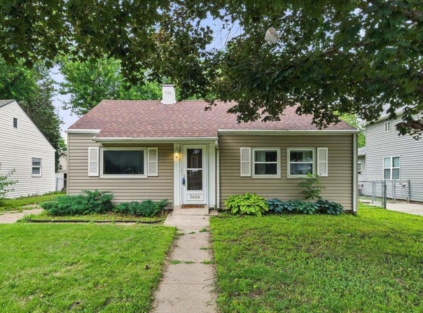 3609 AVENUE D, COUNCIL BLUFFS, IA 51501