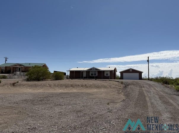 220 Country Club Drive, Elephant Butte, NM 87935