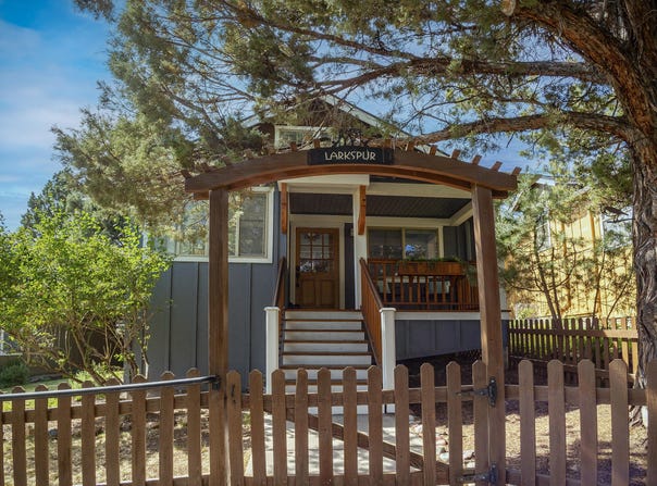 1940 NW Monterey Pines Drive, Bend, OR 97703