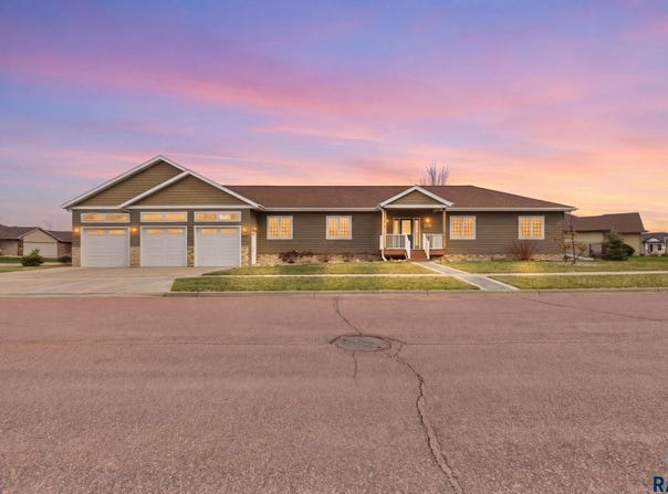 1500 E Birch St, Brandon, SD 57005