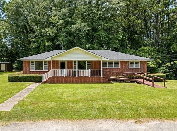 65 Alberta Street, Camp Hill, AL 36850