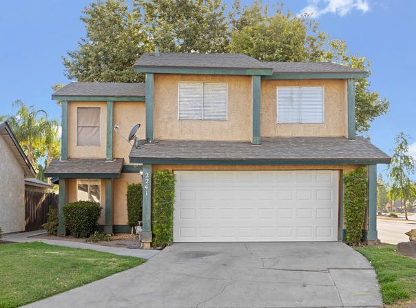 2241 N Edison Street, Visalia, CA 93292