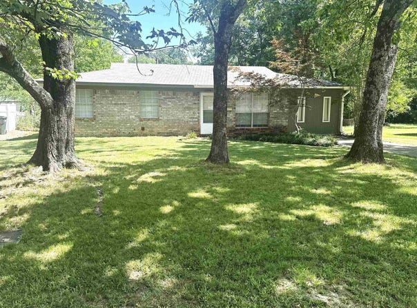 2202 Arkansas Avenue, Conway, AR 72034